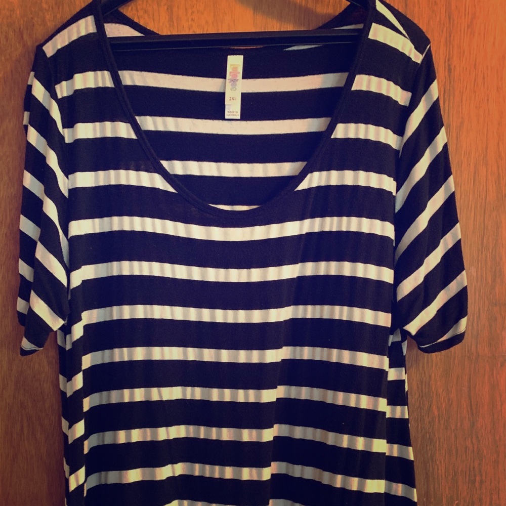 2XL LuLaRoe Perfect-T